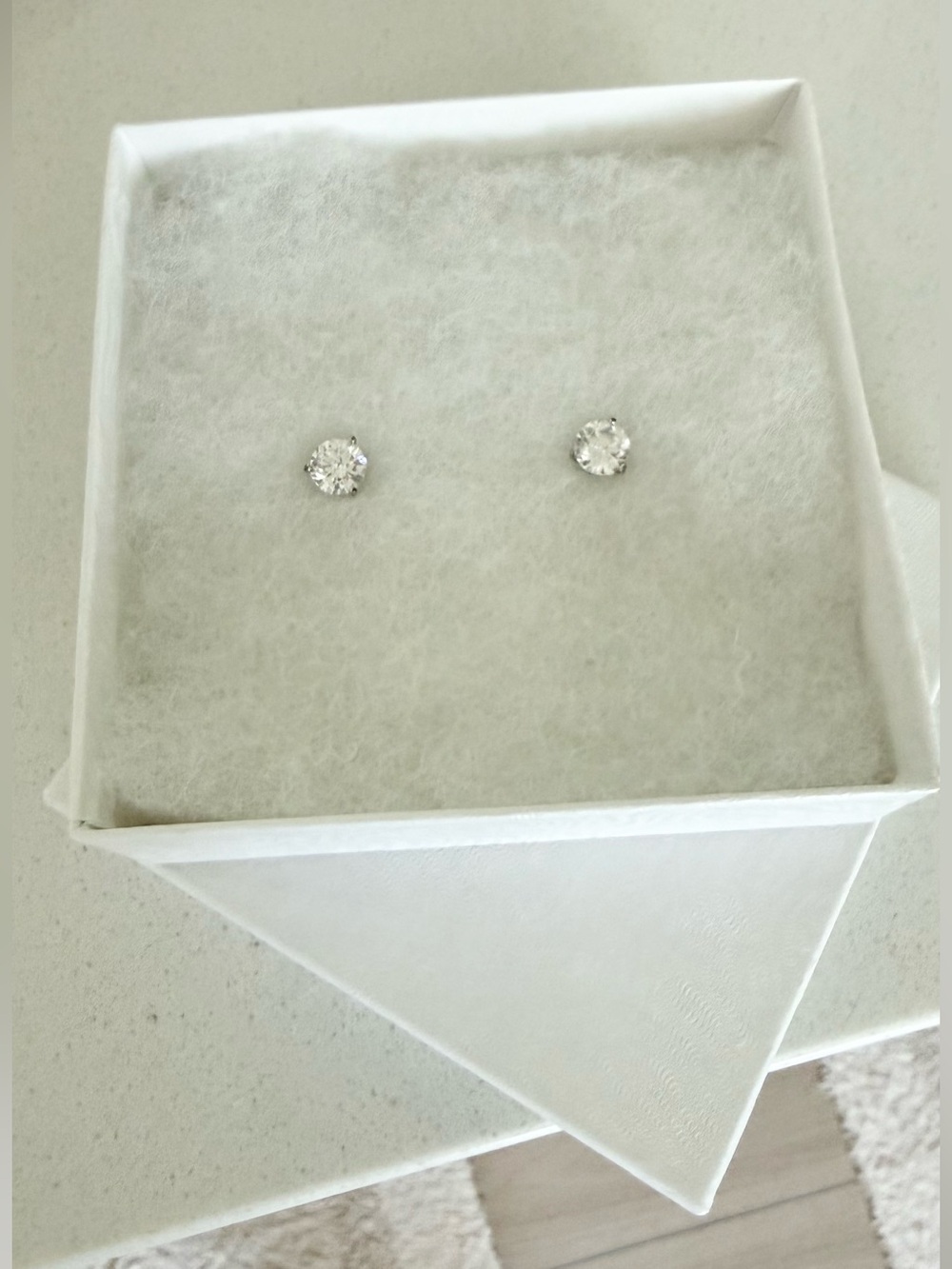 NORDSTROM Cubic Zirconia Earrings - 6ct. - Picture 8 of 9